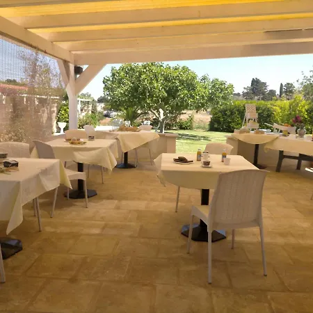 Li Massari Agroturismo *